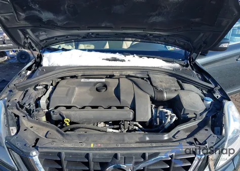 2013 Volvo Xc60 T6 из США, поврежденный, VIN YV4902DZ6D2425905